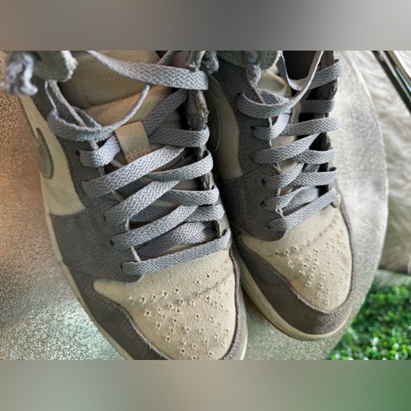 AIR JORDAN 1 MID SE COCONUT MILK GUM MENS BASKETBALL SHOES - Picture 6 of 9